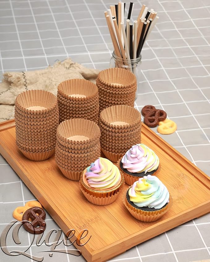 qiqee 600pcs Natural Cupcake Liners Muffin Linner No Smell, Food Grade Brown Baking Cups(Standard Size)