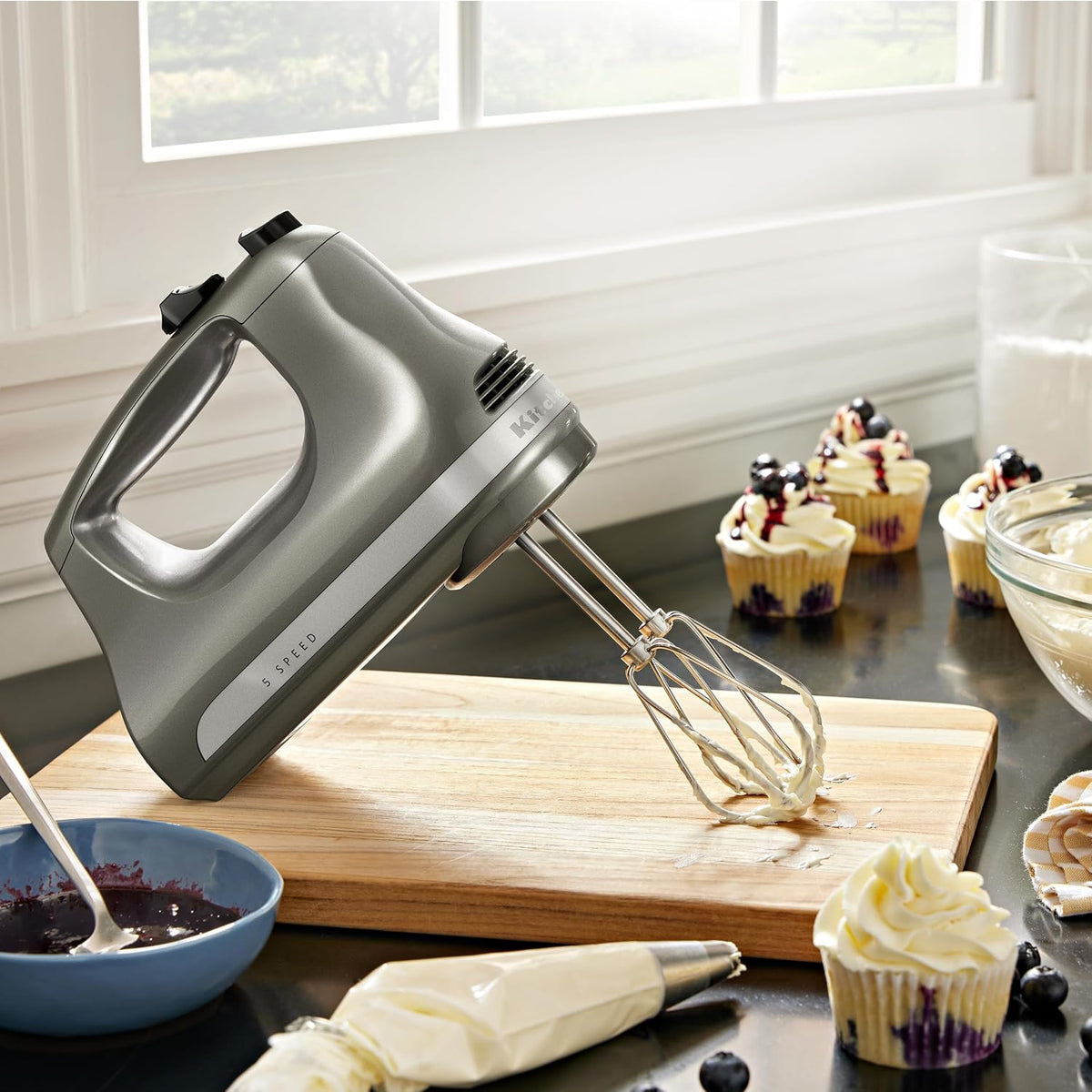 5 Ultra Power Speed Hand Mixer, KHM512, Contour Silver – alternate view