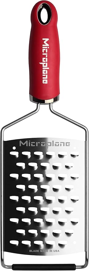 Microplane Gourmet Series Cheese Grater (Ultra Coarse, Red)