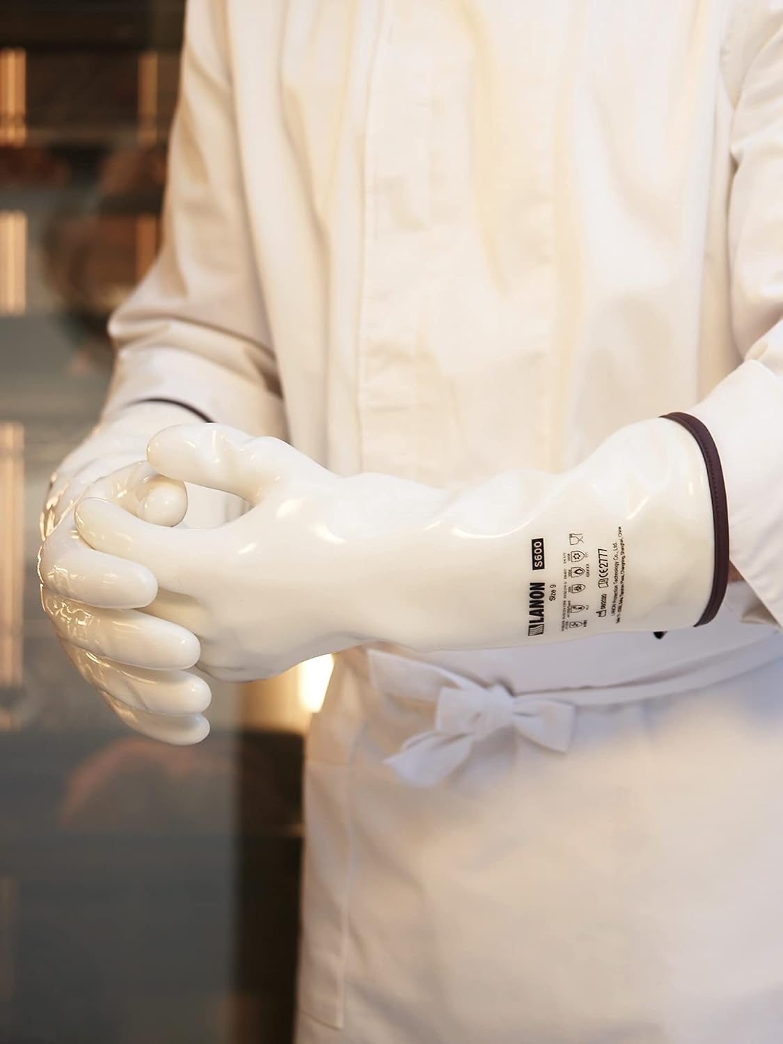LANON 15" Liquid Silicone Oven Mitts,Heat Resistant,CoralAir Liner,White,M – size reference