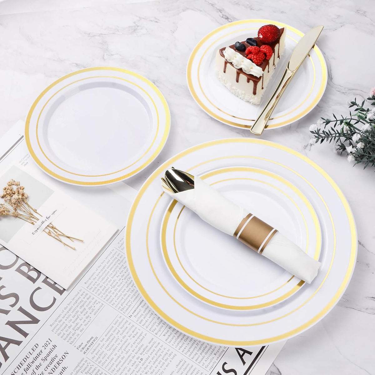 350 Piece Gold Plastic Dinnerware Set for 50 Guests – close-up