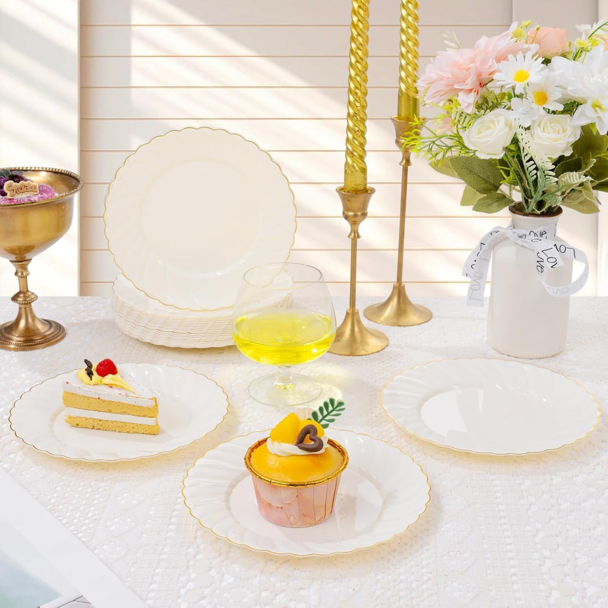 125PCS Ivory Scalloped Plastic Plates for Wedding Thanksgiving Day – another angle