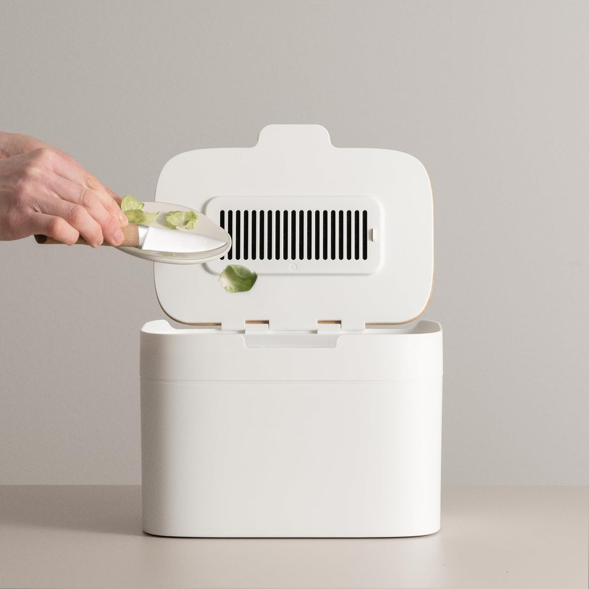 Compost Bin Kitchen 'Elin' | 1.2 GAL / 4.5L Countertop Compost Bin with Wooden – detail