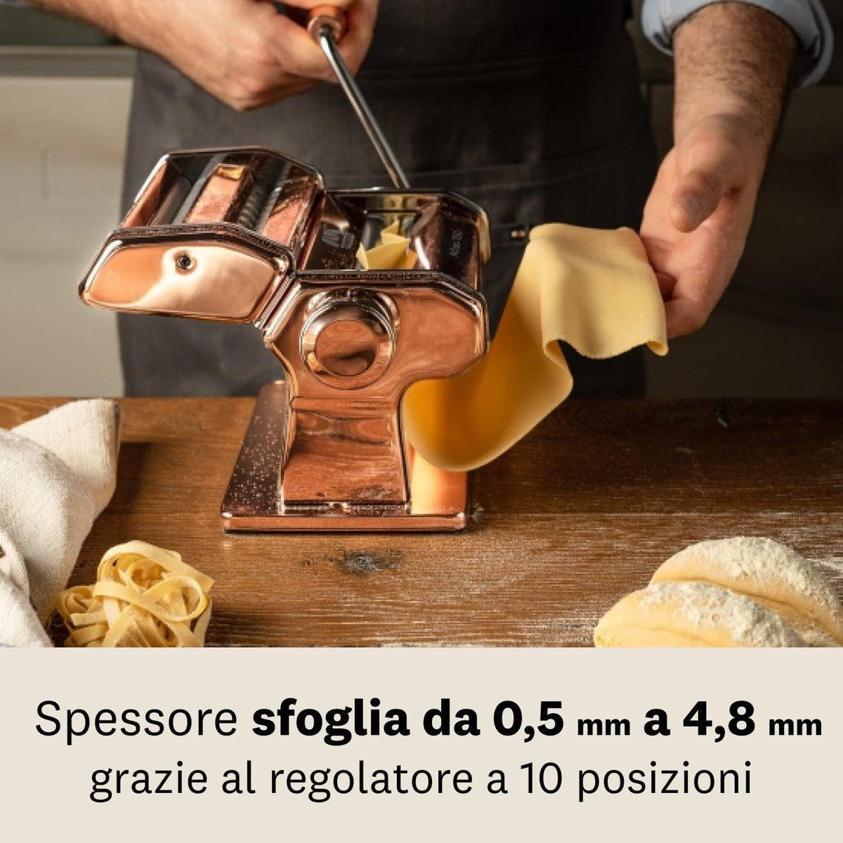 Atlas150 Manual Pasta Maker Machine-LASAGNA, FETTUCCINE & TAGLIOLINI. Made – alternate view