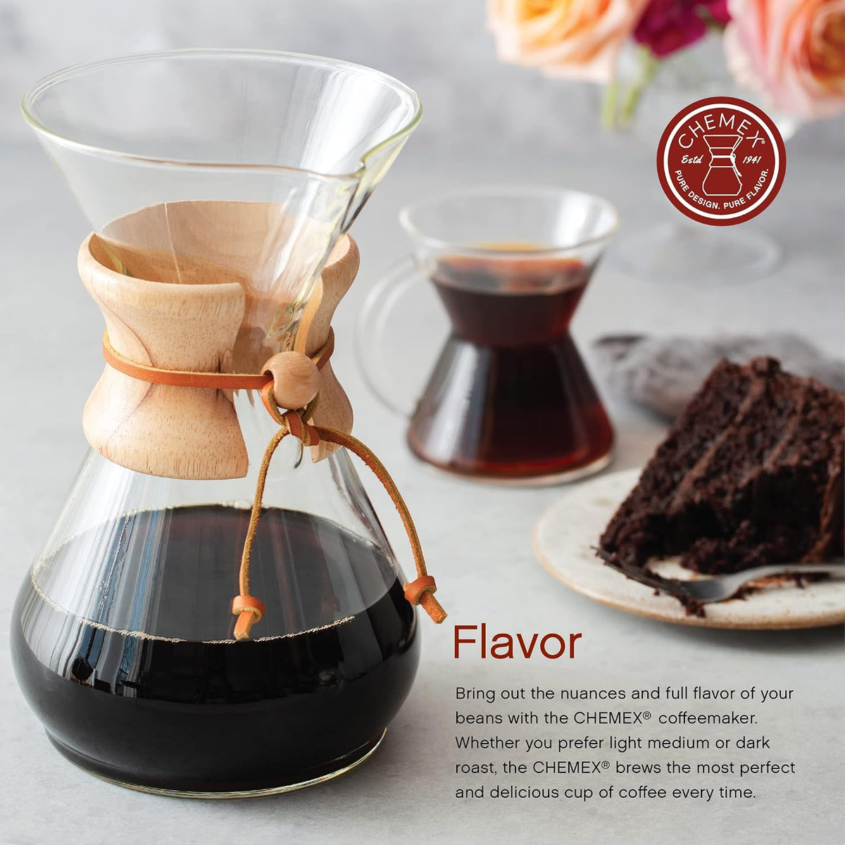 Pour-Over Glass Coffeemaker - Classic Series - 8-Cup - Exclusive Packaging – close-up