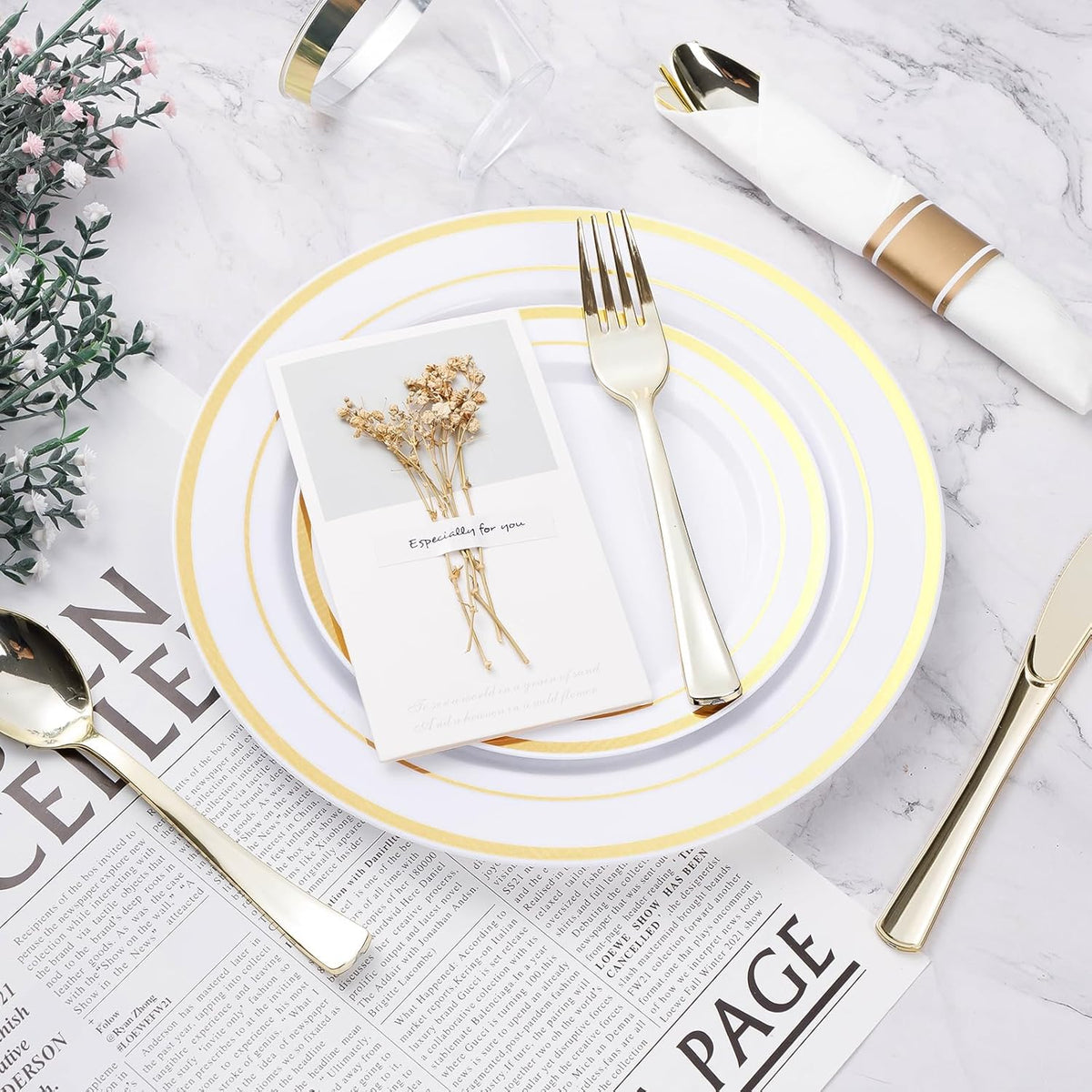 350 Piece Gold Plastic Dinnerware Set for 50 Guests – features