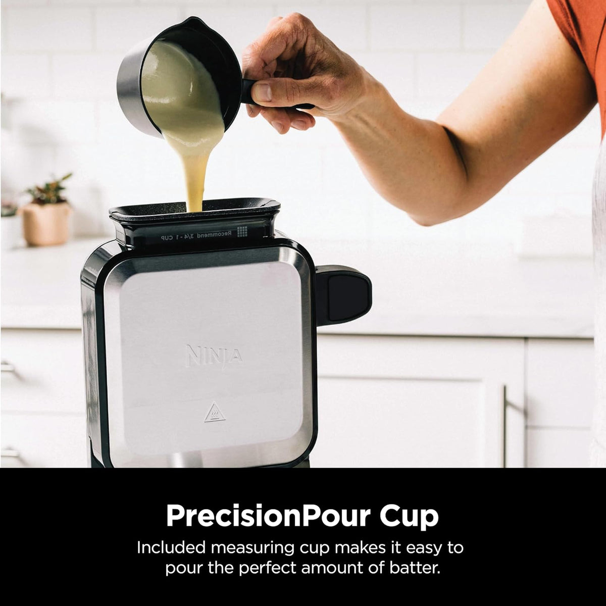 Belgian Waffle Maker Pro, 5 Shade Settings, Black/Silver, BW1001 – size reference