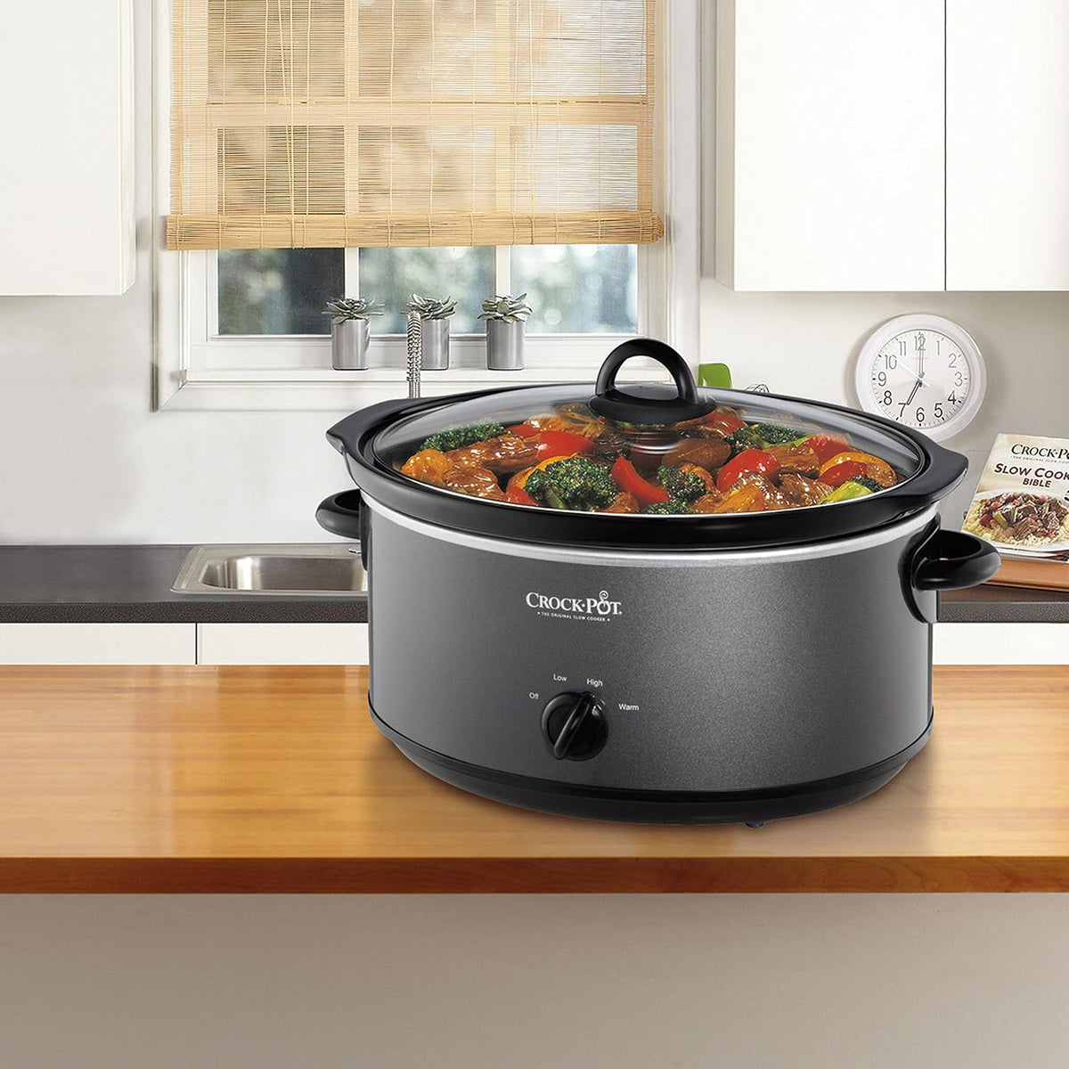 7-Quart Manual Slow Cooker, Family Size Serves 8+ People & Fits 6-lb Roast – close-up